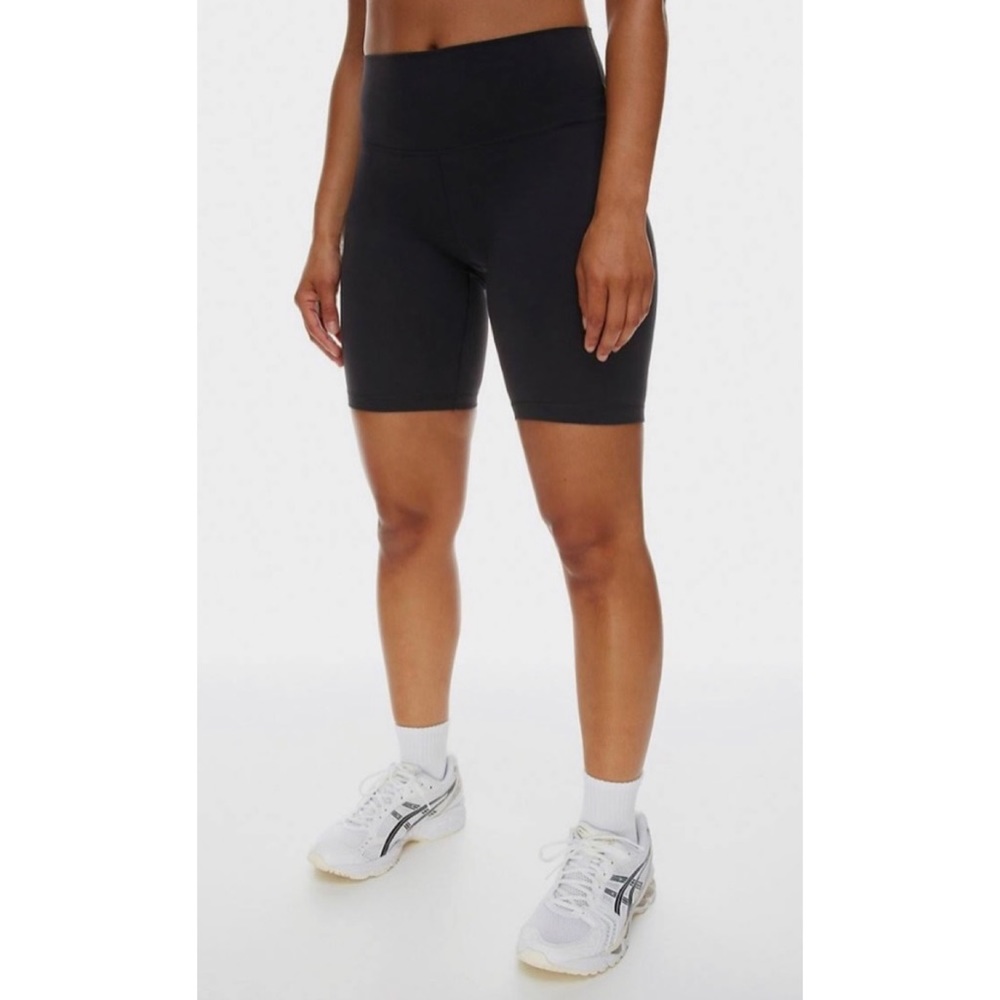 TNA • Aritzia Black High-Waisted Biker Shorts, S